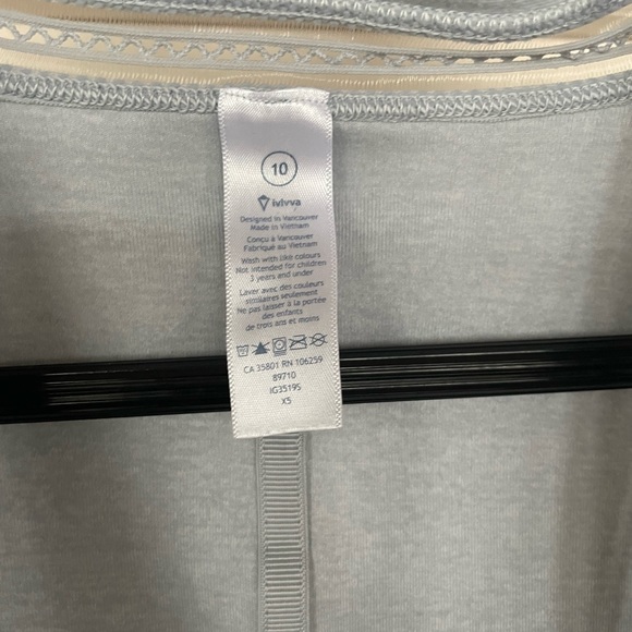 Ivivva by Lululemon. Shirt / pull over. Size 10. Excellent condition. - Picture 2 of 5